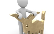 关于圆梦金是否是循环贷的问题，存在不同的观点和解释。以下是对这一问题的详细分析