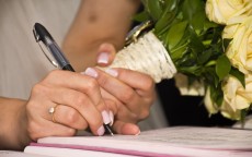婚前男方贷款买房婚后加女方名字，权益保障与情感纽带的双重考量